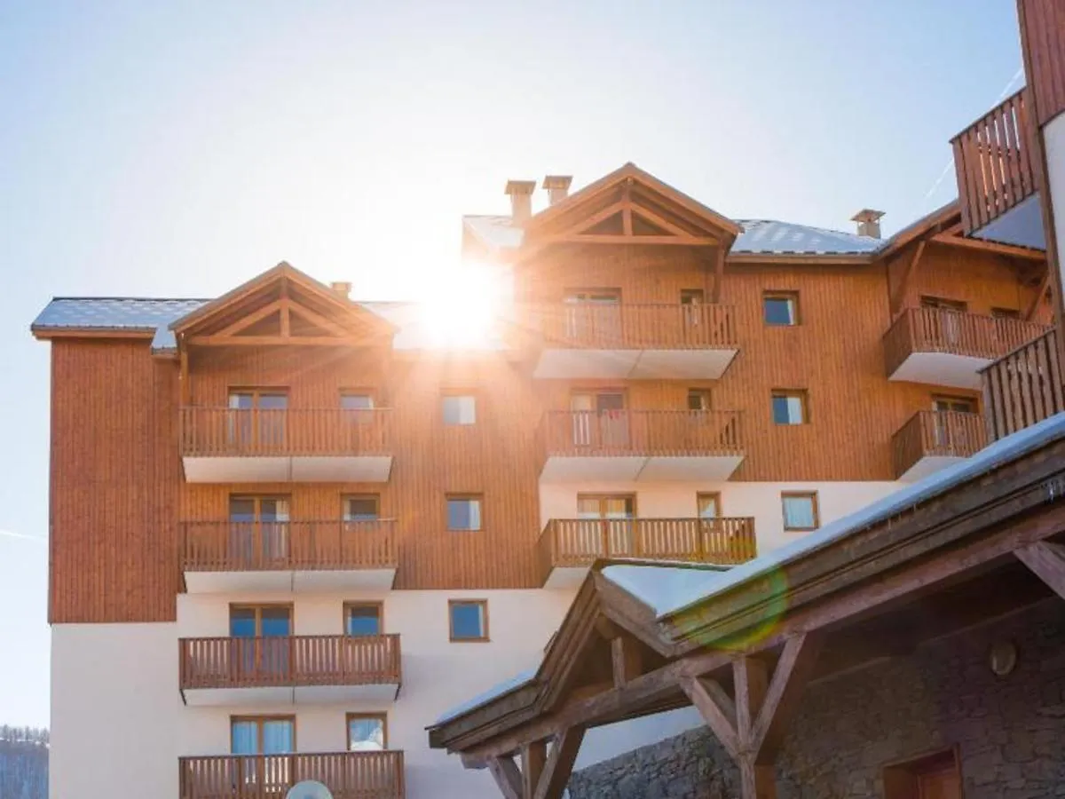 Studio Pmr 2 Pers Avec Balcon Sud-Est Et Acces Piscine, A 300M Des Pistes - Fr-1-504-341 Puy-Saint-Vincent 0*,  France